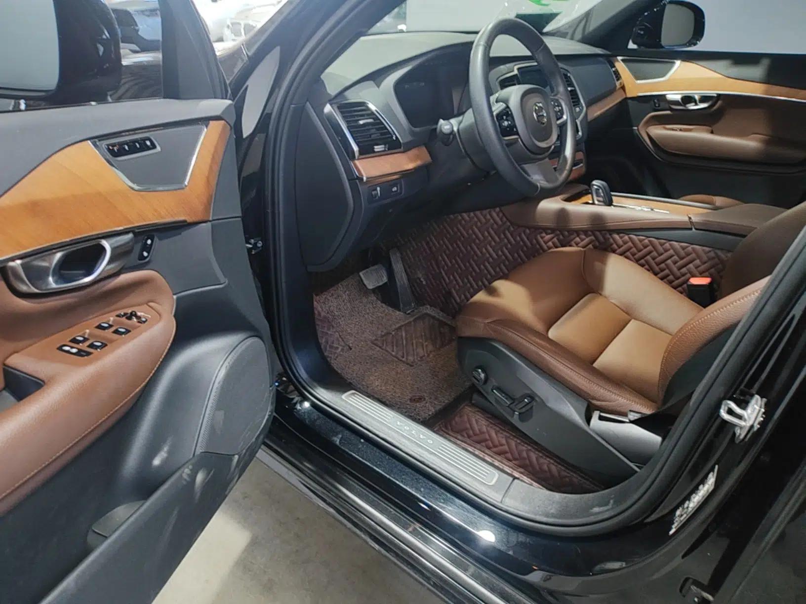 Volvo XC90 2021 B6 Zhiyi Luxury Edition 7-Seater — миниатюра 23