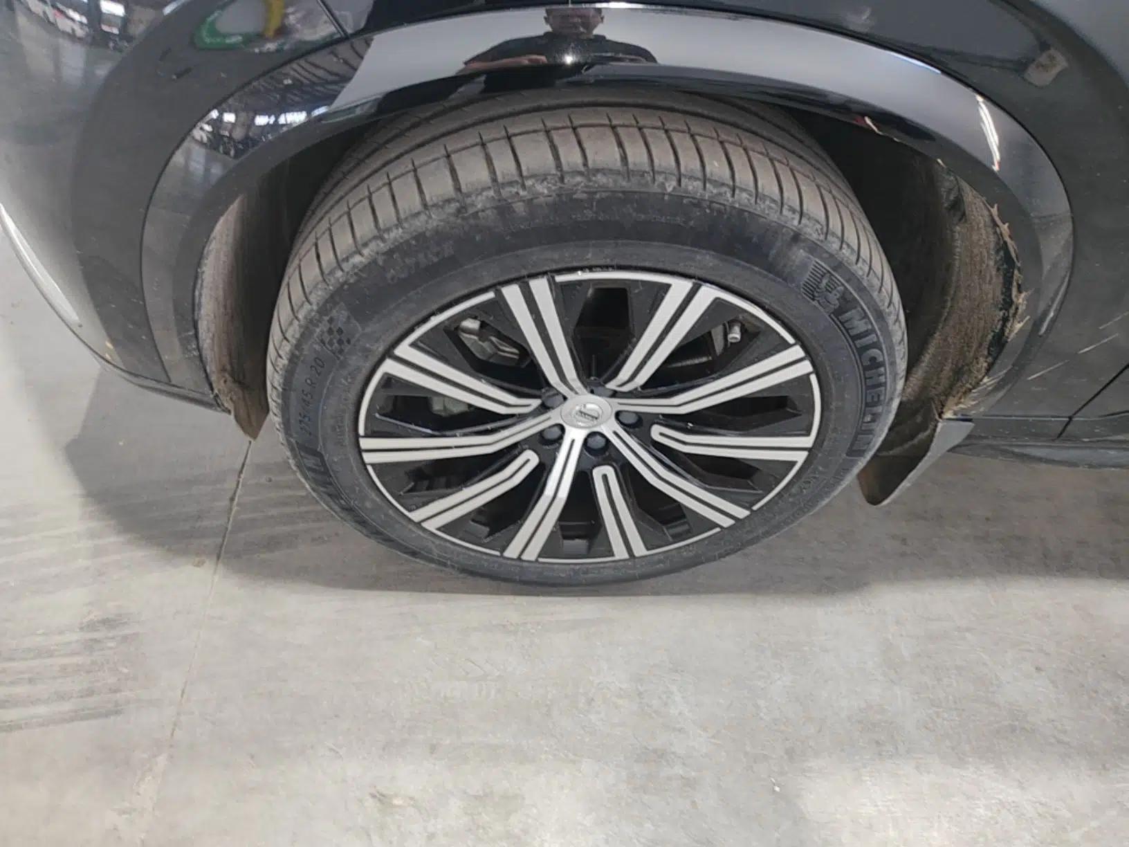 Volvo XC90 2021 B6 Zhiyi Luxury Edition 7-Seater — миниатюра 10