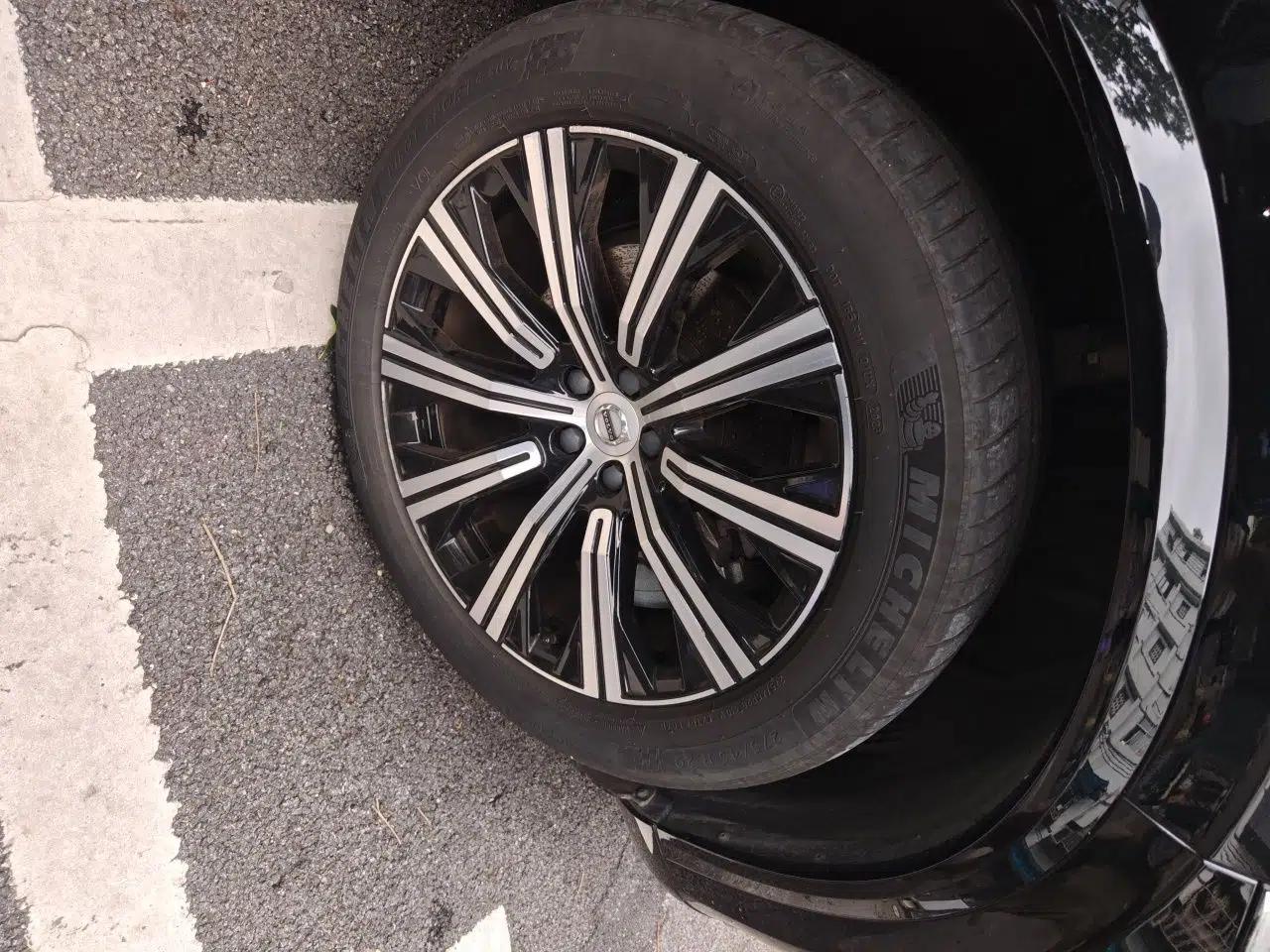 Volvo XC90 2024 B6 Zhiyi Luxury 7-Seater — миниатюра 8