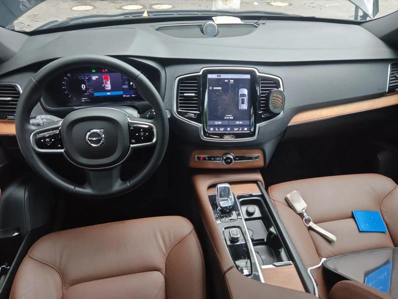 Volvo XC90 2024 B6 Zhiyi Luxury 7-Seater — миниатюра 9