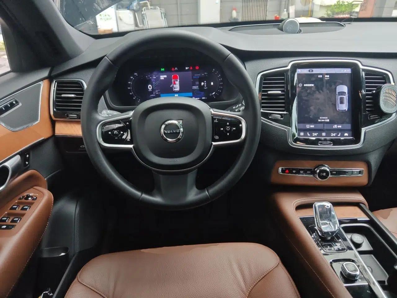 Volvo XC90 2024 B6 Zhiyi Luxury 7-Seater — миниатюра 10