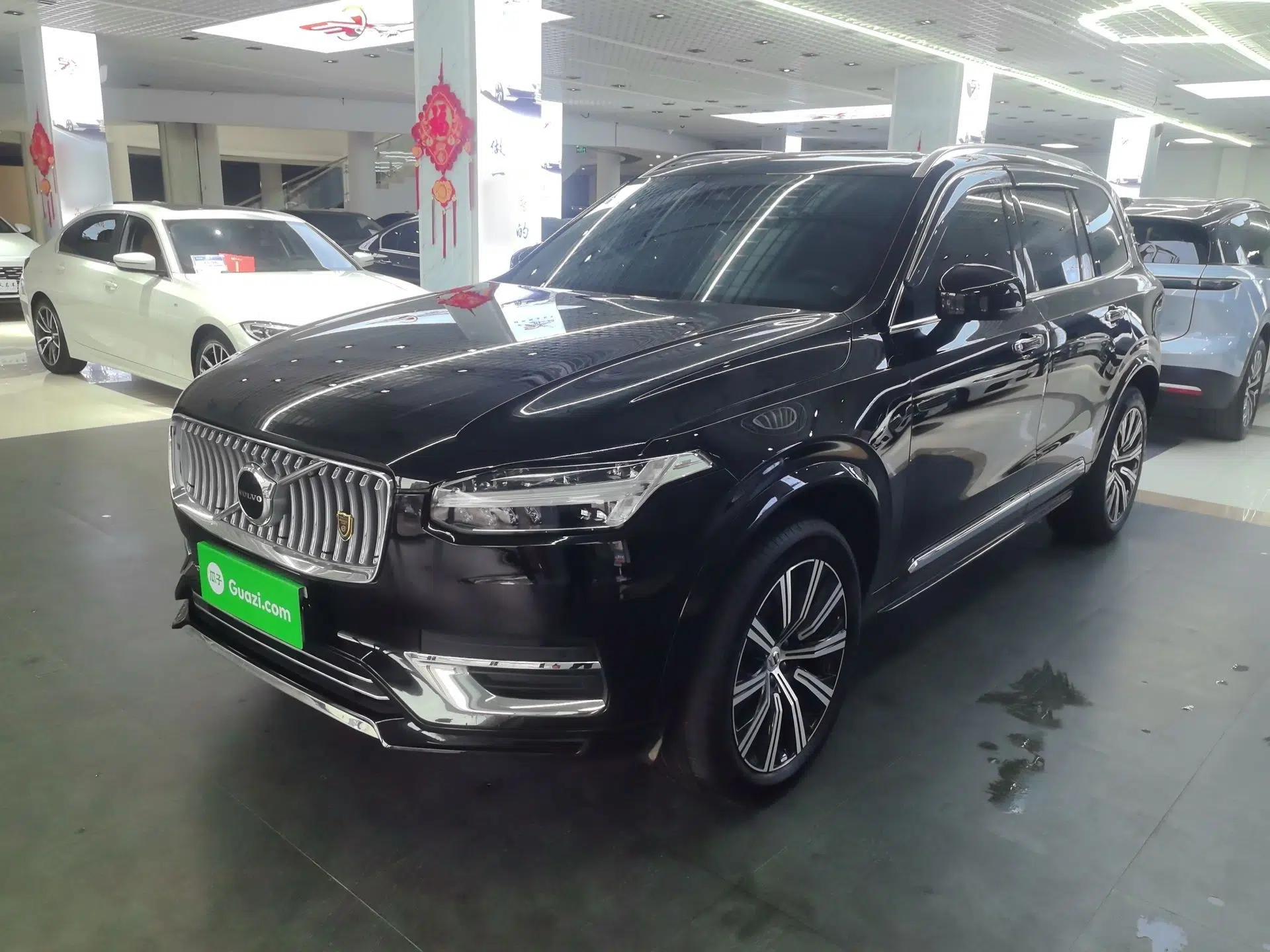 Volvo XC90 2024 B5 SmartDrive Luxury Edition 5 Seats — миниатюра 1