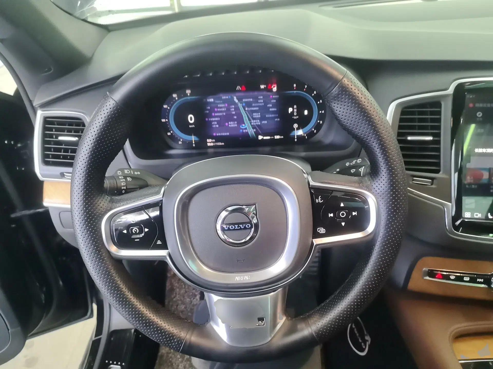 Volvo XC90 2024 B5 SmartDrive Luxury Edition 5 Seats — миниатюра 18