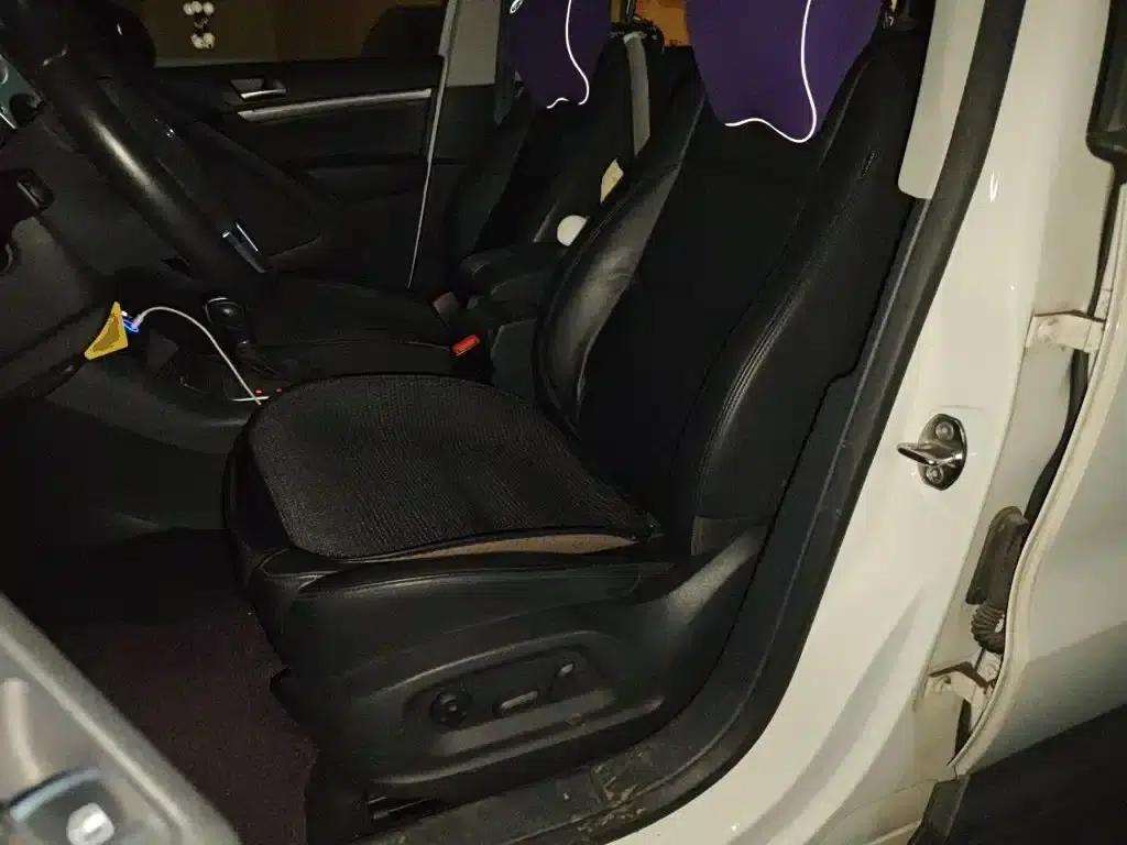 2013 Volkswagen Tiguan 1.8TSI Automatic 2WD Comfort Edition — миниатюра 11