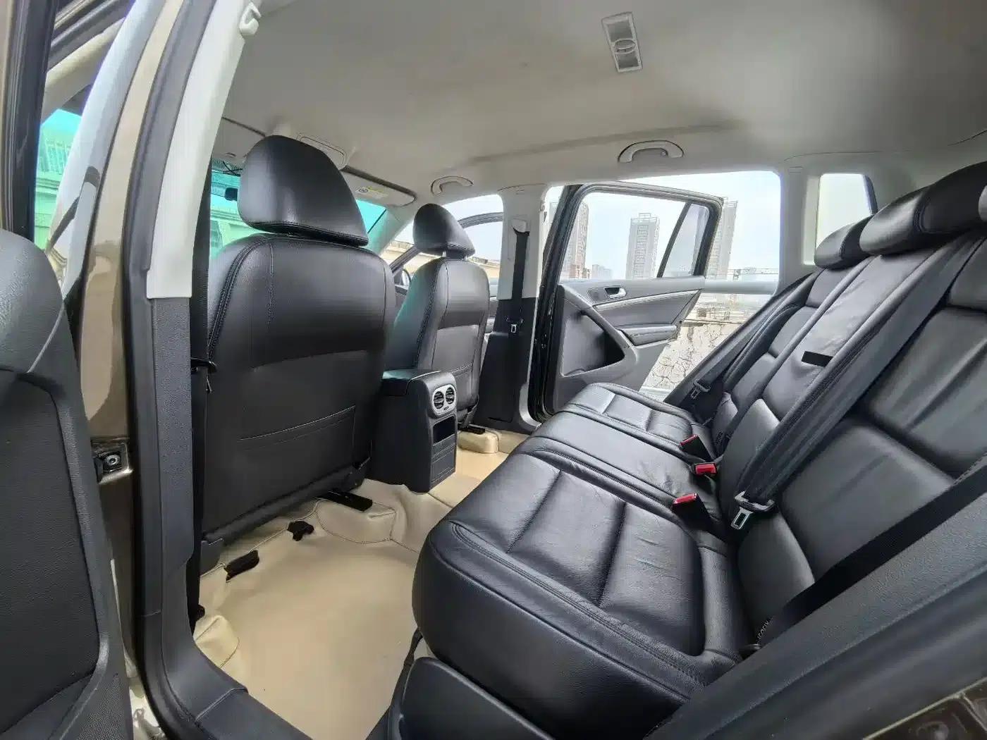 2015 Volkswagen Tiguan 1.8TSI Automatic 4WD Comfort Edition — миниатюра 2