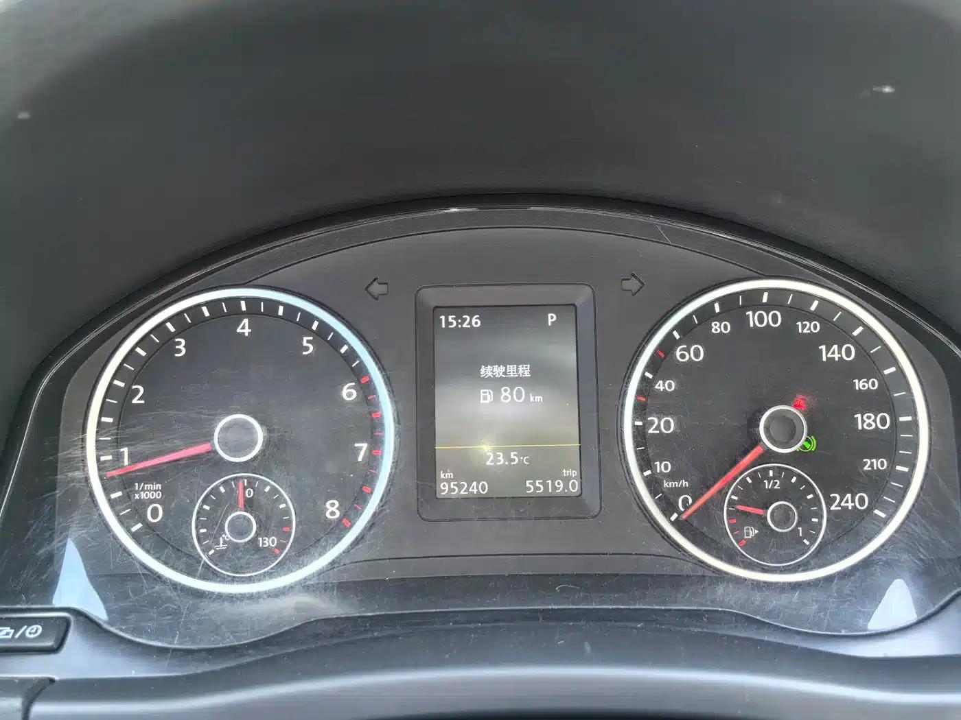 Tiguan 2015 1.8TSI Automatic 2WD Luxury — миниатюра 5