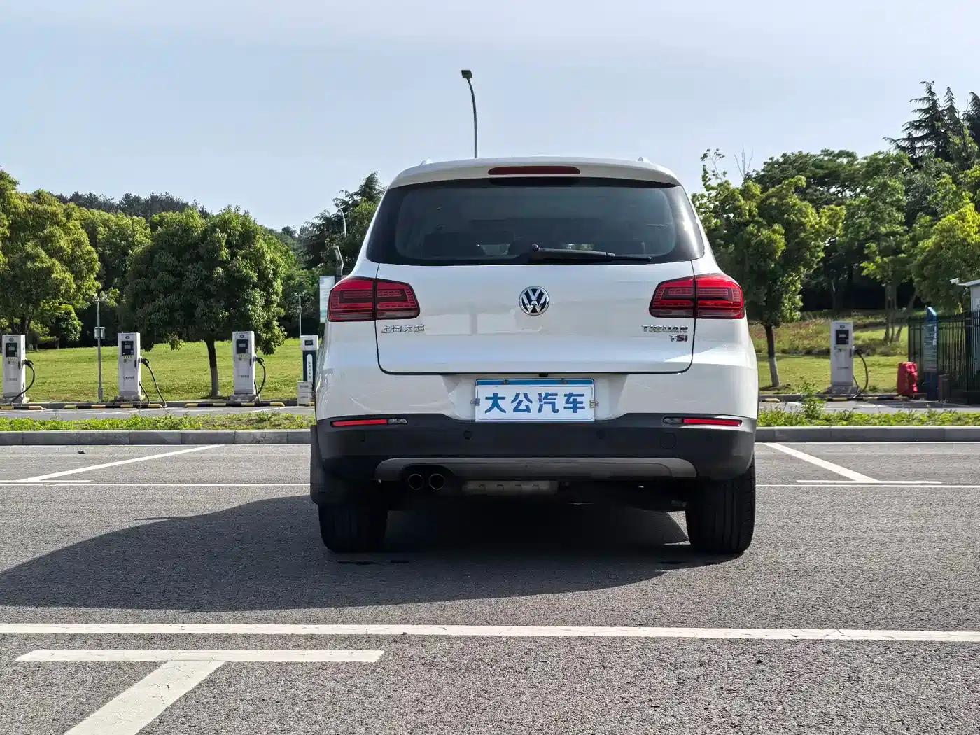 Tiguan 2015 1.8TSI Automatic 2WD Luxury — миниатюра 10