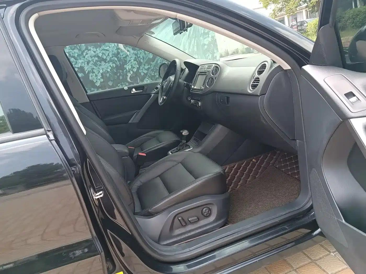 Tiguan 2010 1.8TSI Automatic 4WD Fashion Edition — миниатюра 14