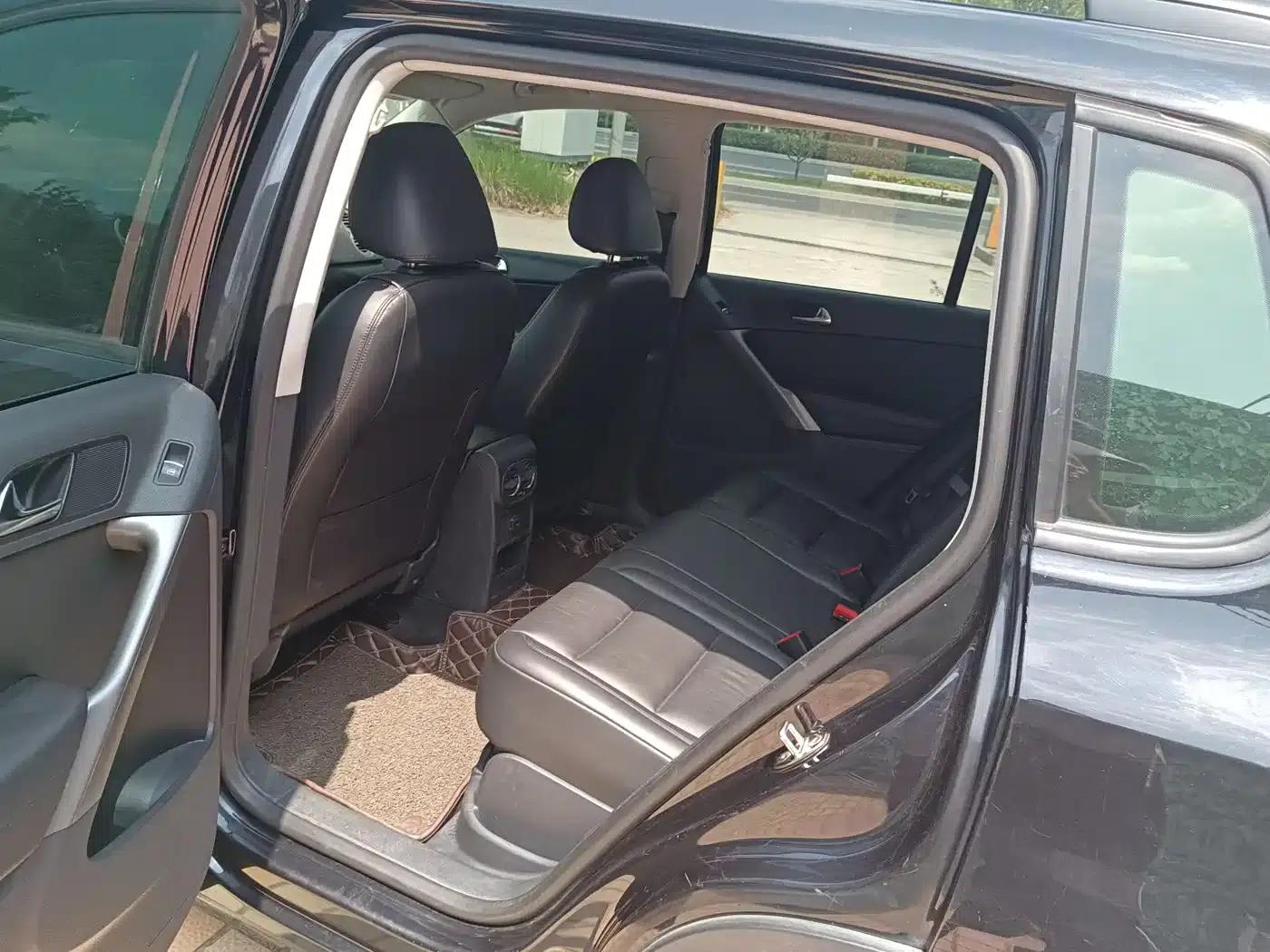 Tiguan 2010 1.8TSI Automatic 4WD Fashion Edition — миниатюра 5