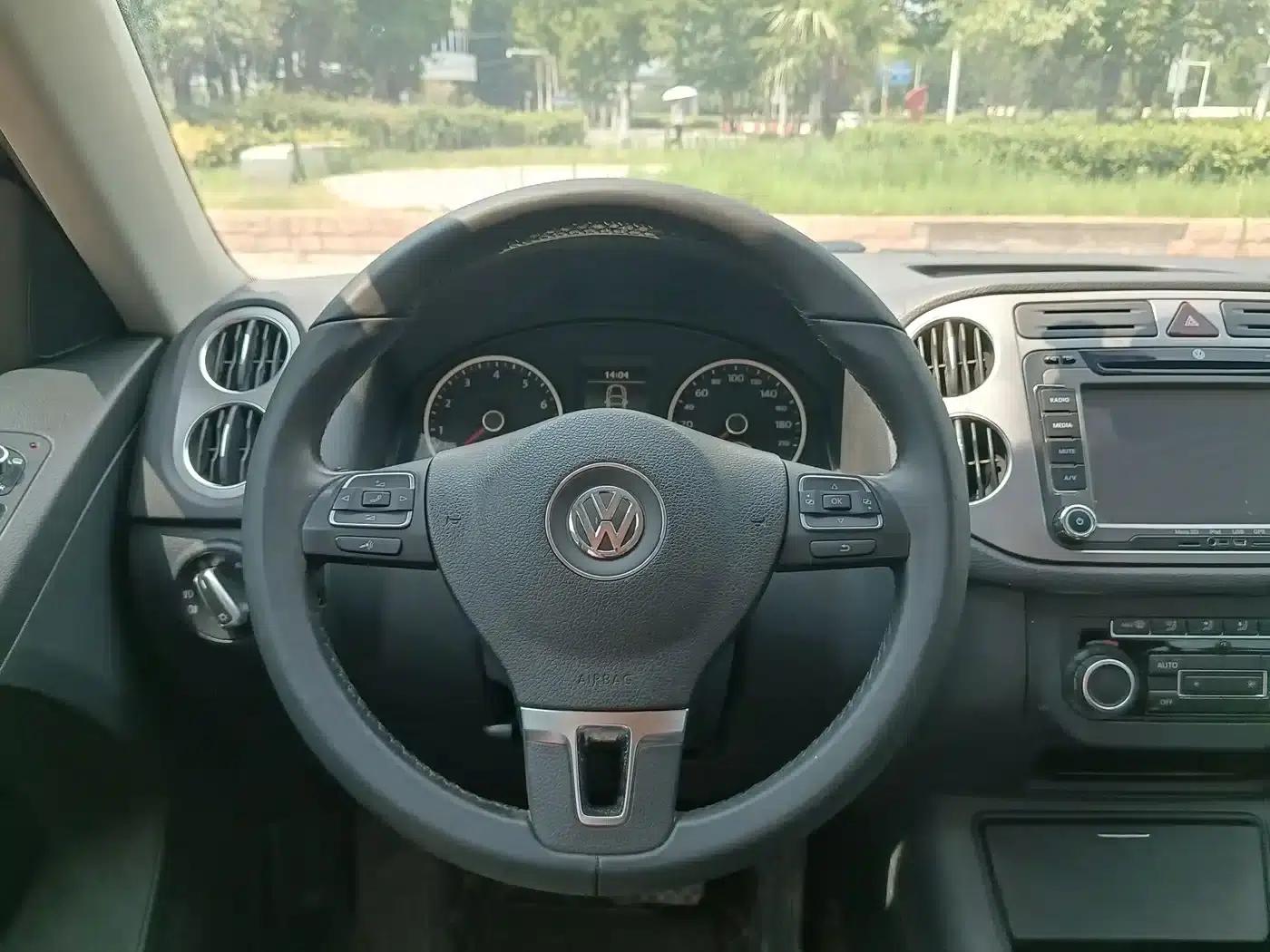 Tiguan 2010 1.8TSI Automatic 4WD Fashion Edition — миниатюра 8