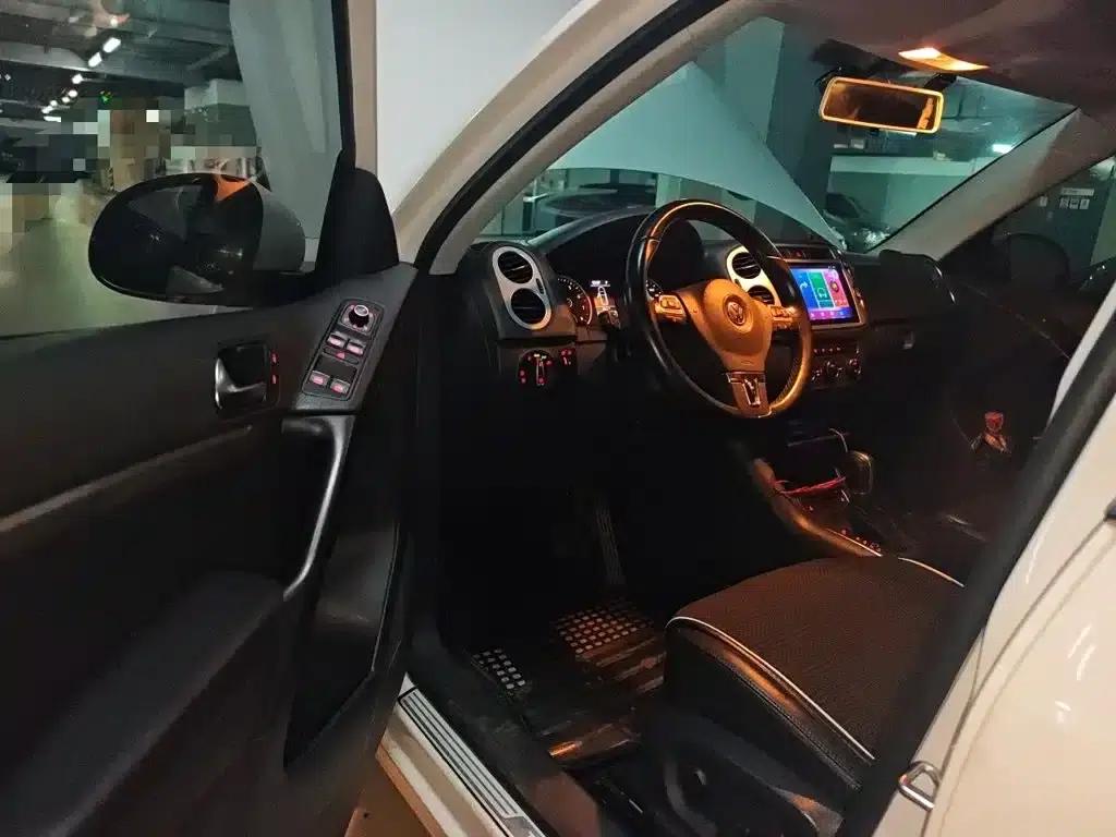 2015 Volkswagen Tiguan 1.8TSI Automatic 2WD Comfort Edition — миниатюра 12