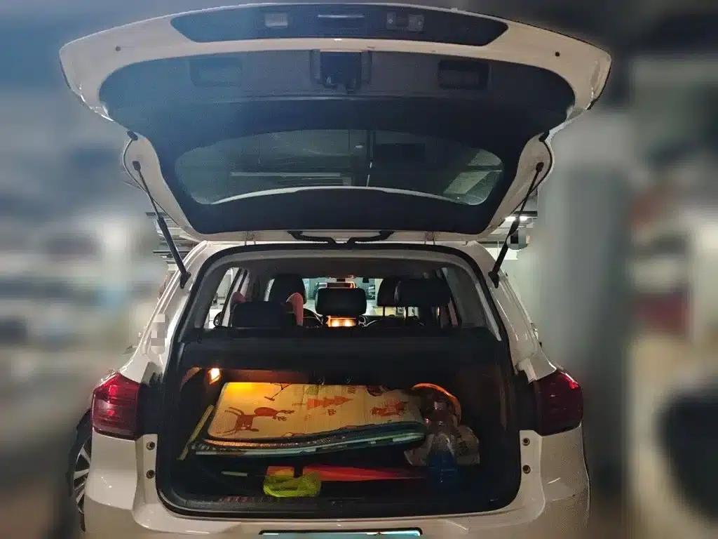 2015 Volkswagen Tiguan 1.8TSI Automatic 2WD Comfort Edition — миниатюра 15