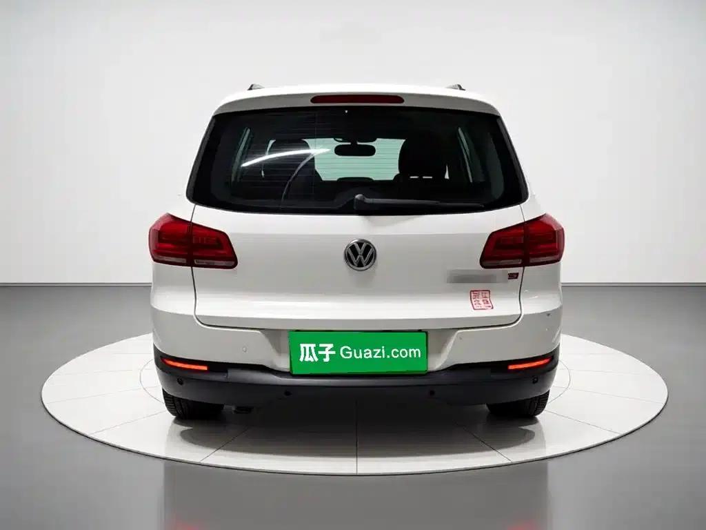 2015 Volkswagen Tiguan 1.8TSI Automatic 2WD Comfort Edition — миниатюра 3