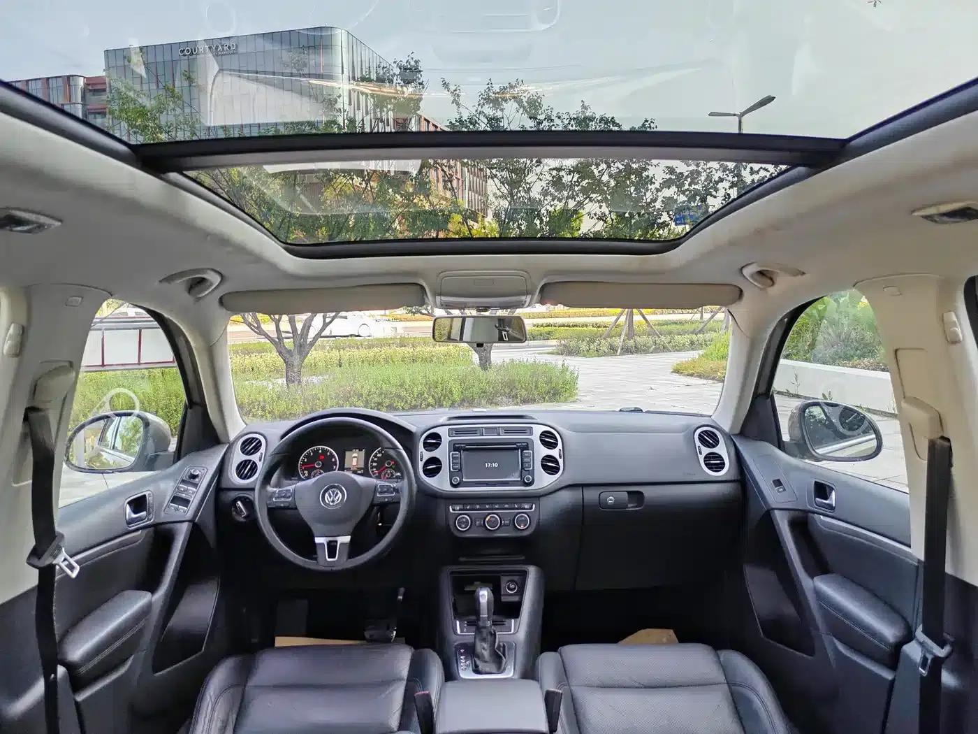 2013 Volkswagen Tiguan 2.0TSI Automatic 4WD Luxury Edition — миниатюра 14