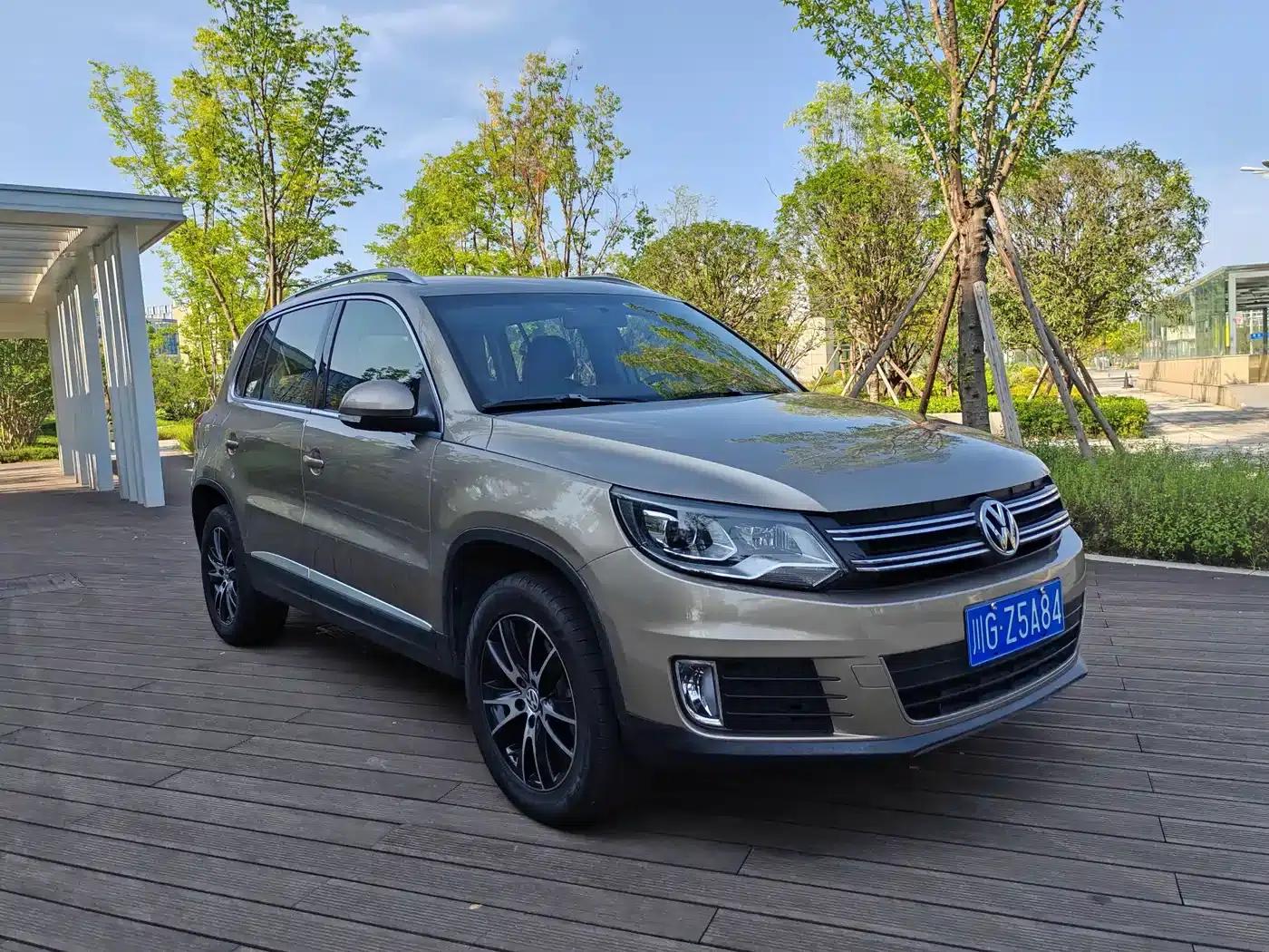 2013 Volkswagen Tiguan 2.0TSI Automatic 4WD Luxury Edition — миниатюра 3