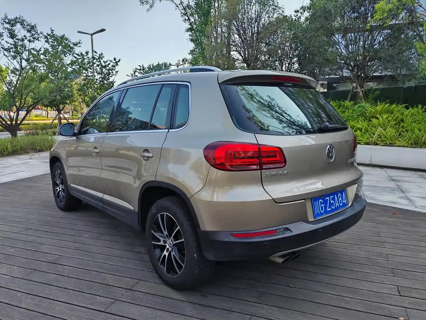 2013 Volkswagen Tiguan 2.0TSI Automatic 4WD Luxury Edition — миниатюра 4