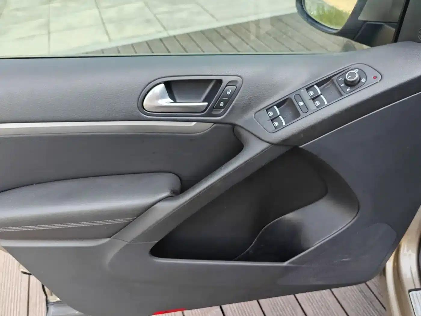 2013 Volkswagen Tiguan 2.0TSI Automatic 4WD Luxury Edition — миниатюра 8