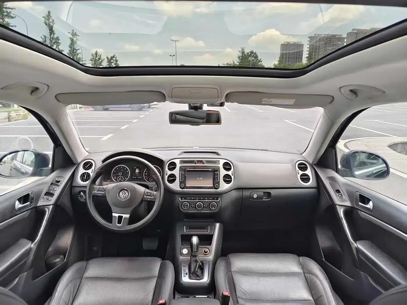 Tiguan 2015 1.8TSI Automatic 2WD Luxury — миниатюра 4