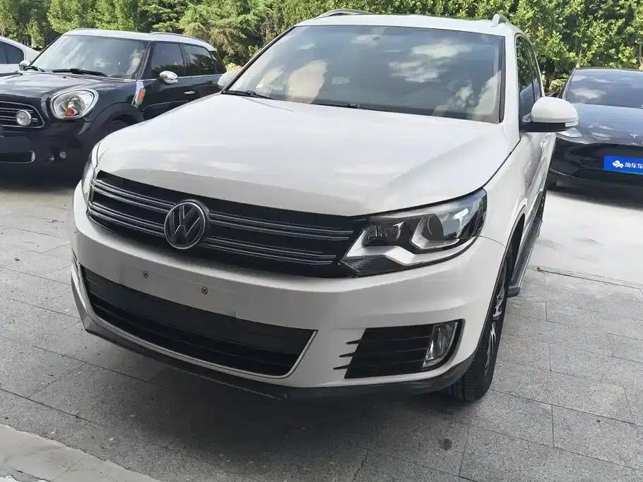 Tiguan 2013 1.8TSI Automatic 4WD Luxury — миниатюра 1