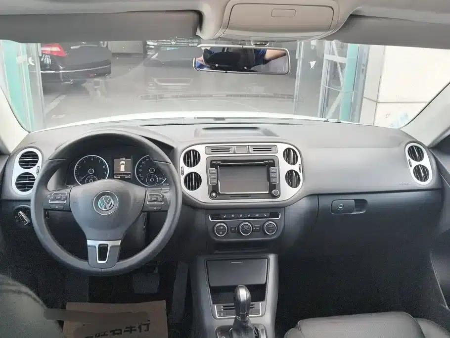 Tiguan 2013 1.8TSI Automatic 4WD Luxury — миниатюра 12