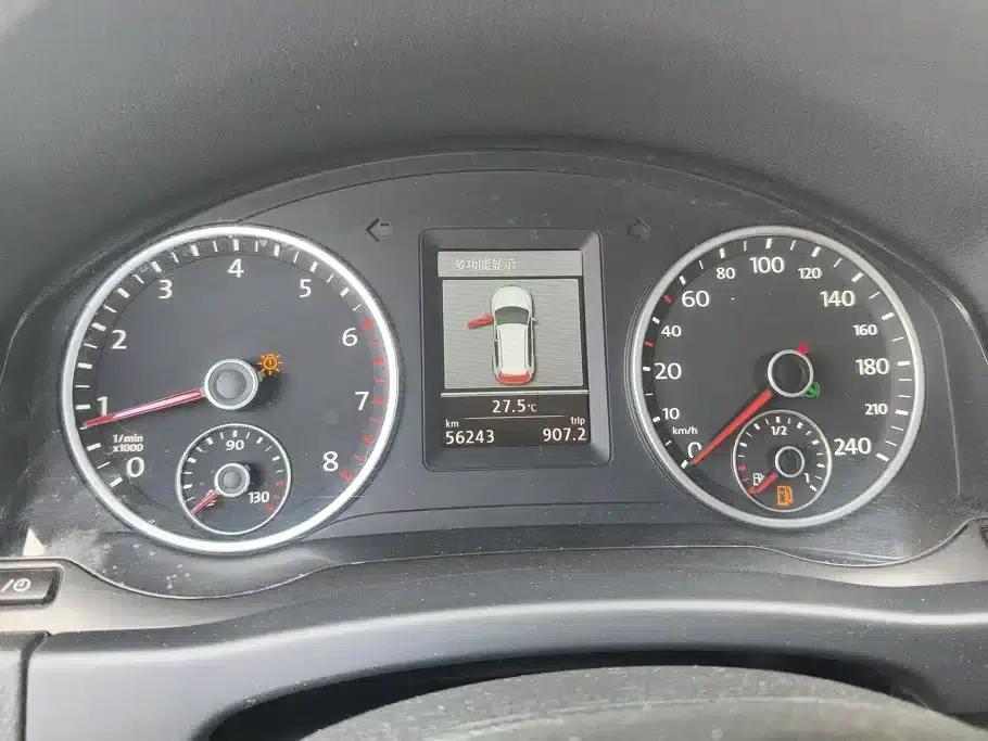Tiguan 2013 1.8TSI Automatic 4WD Luxury — миниатюра 14