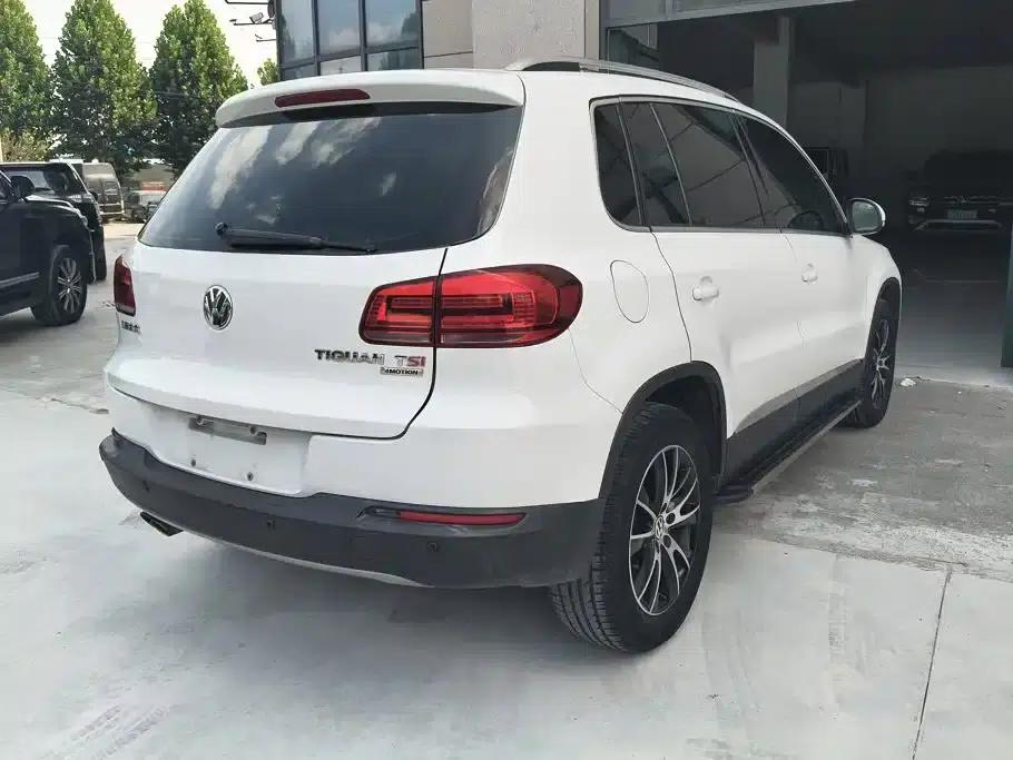 Tiguan 2013 1.8TSI Automatic 4WD Luxury — миниатюра 3