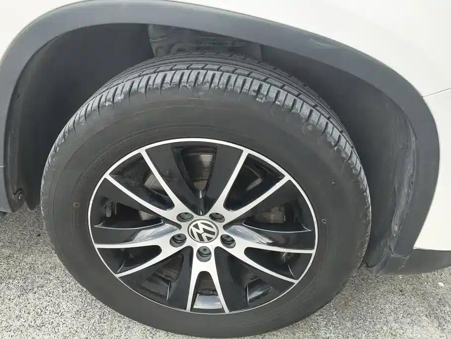 Tiguan 2013 1.8TSI Automatic 4WD Luxury — миниатюра 6