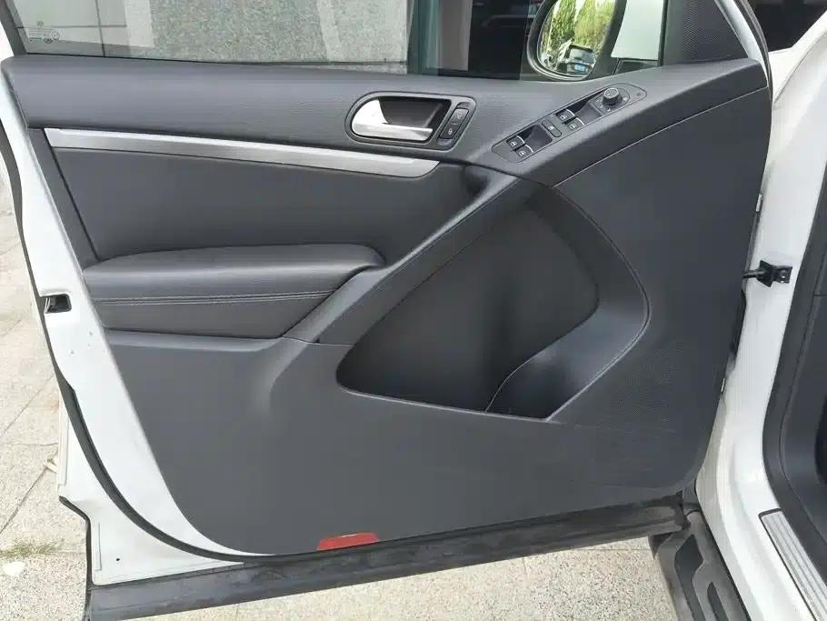 Tiguan 2013 1.8TSI Automatic 4WD Luxury — миниатюра 7