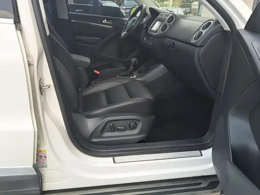 Tiguan 2013 1.8TSI Automatic 4WD Luxury — миниатюра 8