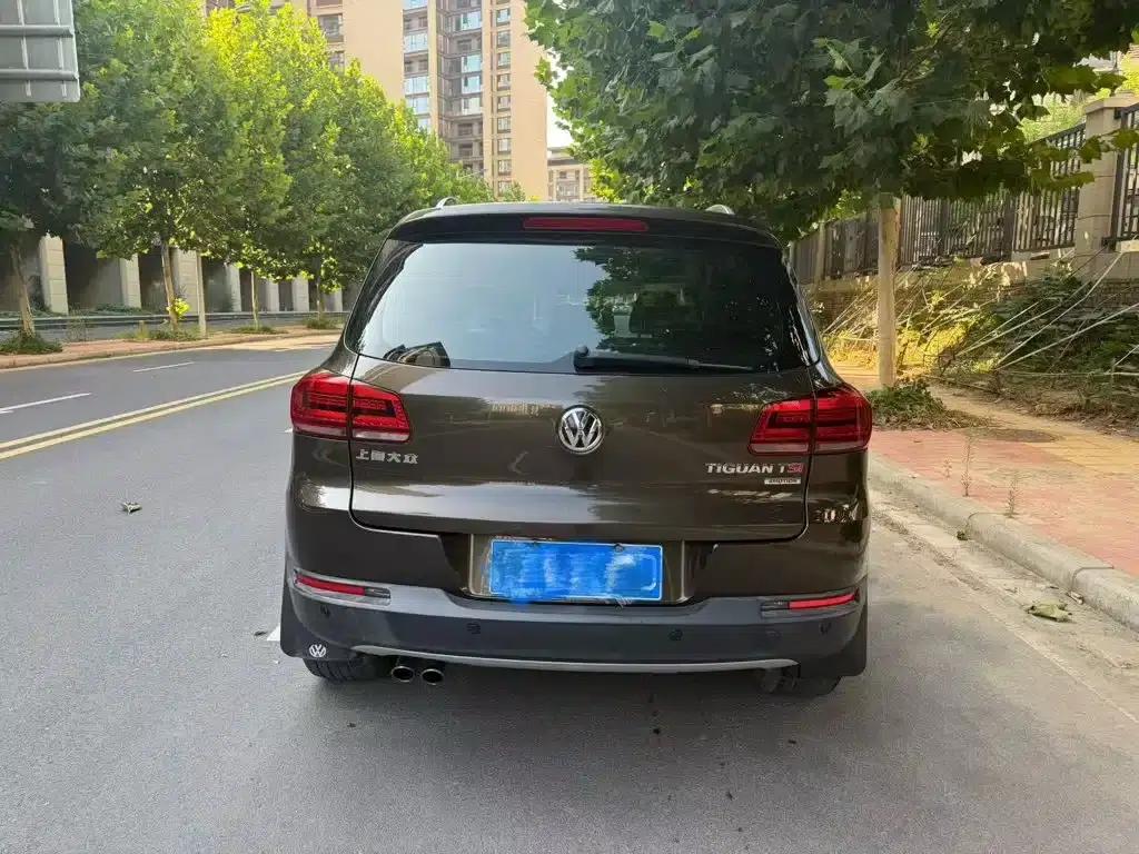 Tiguan 2015 1.8TSI Automatic 2WD Luxury — миниатюра 3