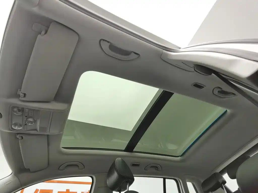 Tiguan 2017 300TSI Automatic 2WD Silk Road Comfort Edition — миниатюра 14