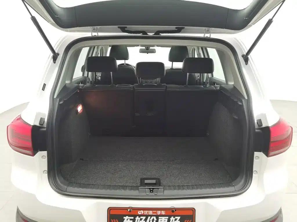 Tiguan 2017 300TSI Automatic 2WD Silk Road Comfort Edition — миниатюра 16
