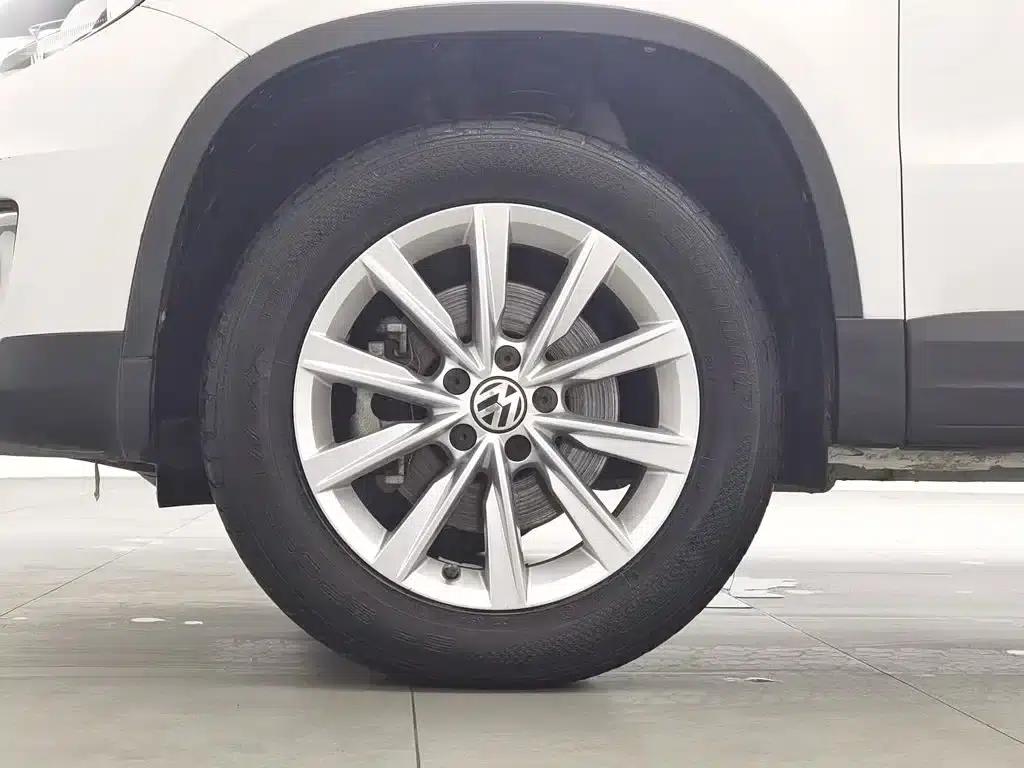 Tiguan 2017 300TSI Automatic 2WD Silk Road Comfort Edition — миниатюра 17