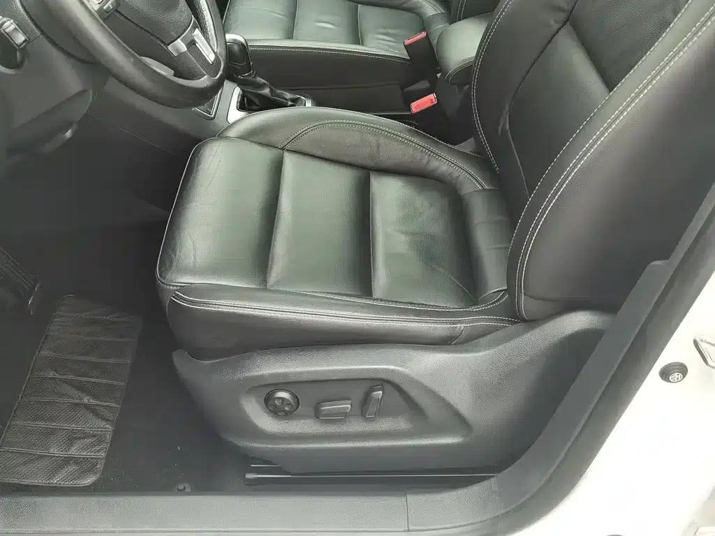 Tiguan 2017 300TSI Automatic 2WD Silk Road Comfort Edition — миниатюра 20