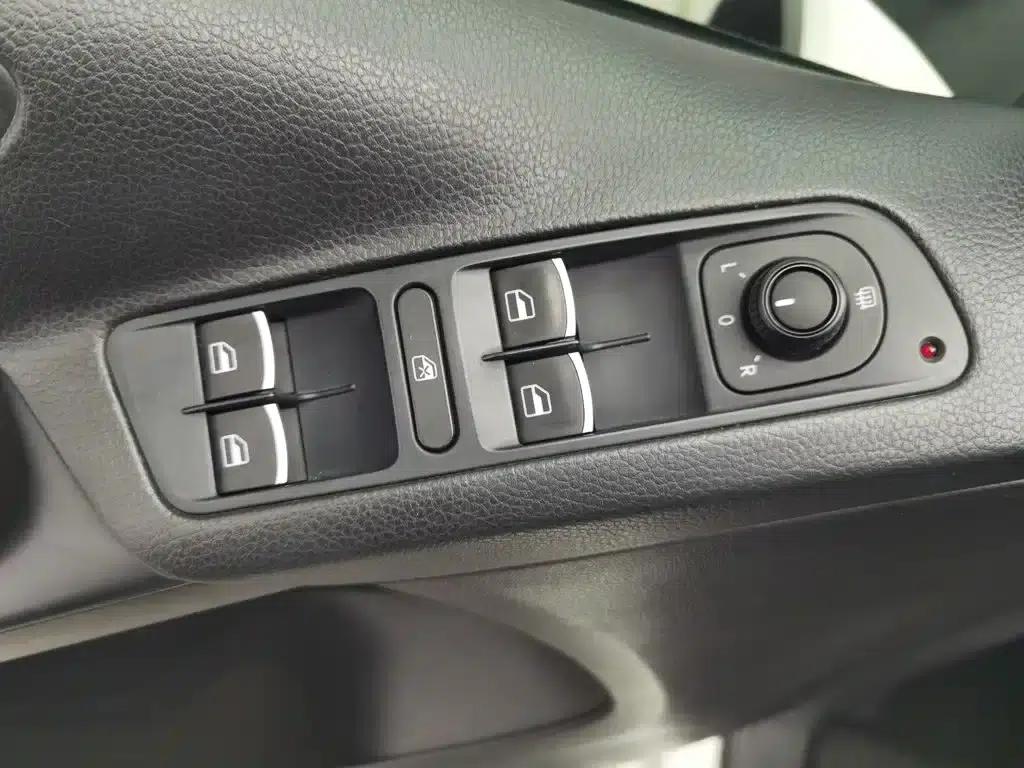 Tiguan 2017 300TSI Automatic 2WD Silk Road Comfort Edition — миниатюра 9
