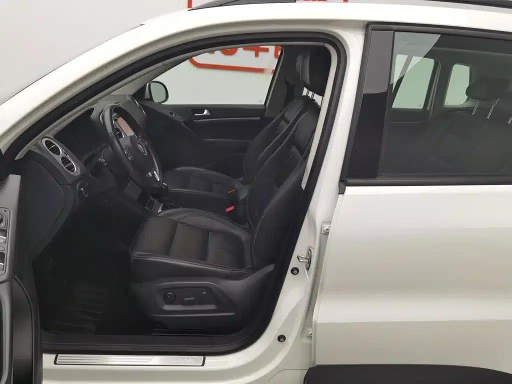 Tiguan 2017 300TSI Automatic 2WD Silk Road Comfort Edition — миниатюра 10