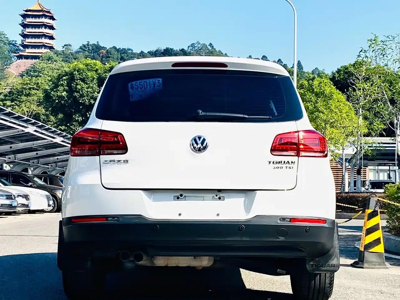Tiguan 2017 300TSI Automatic 2WD Silk Road Comfort Edition — миниатюра 6