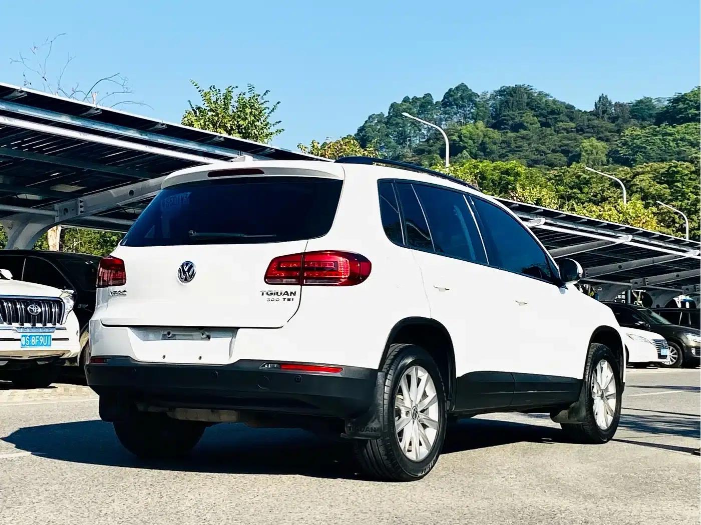 Tiguan 2017 300TSI Automatic 2WD Silk Road Comfort Edition — миниатюра 7