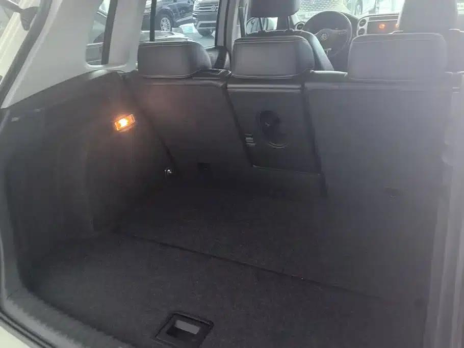 Tiguan 2017 300TSI Automatic 2WD Silk Road Comfort Edition — миниатюра 4