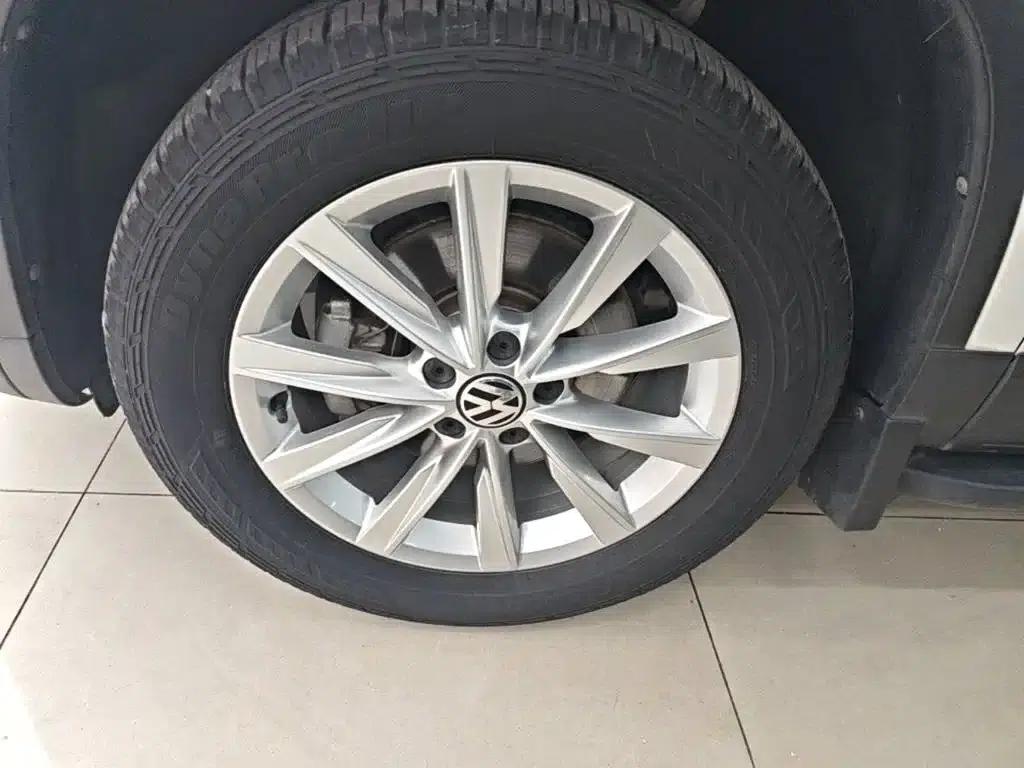 Tiguan 2016 280TSI Automatic 2WD Silk Road Fashion Edition — миниатюра 23