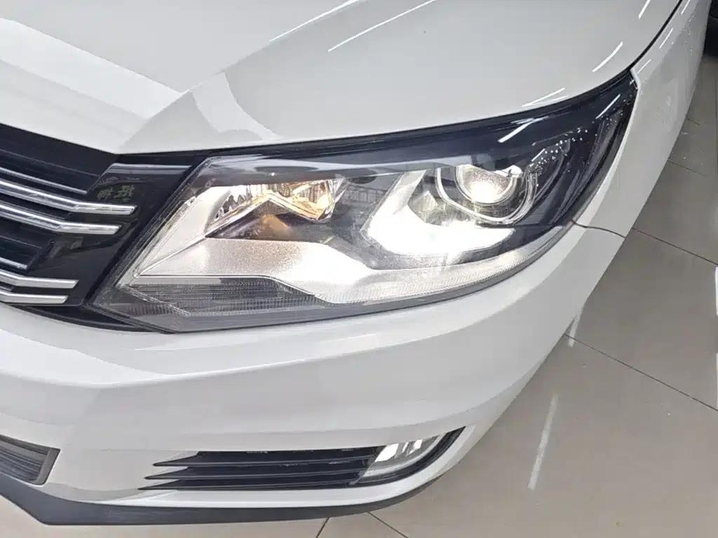 Tiguan 2016 280TSI Automatic 2WD Silk Road Fashion Edition — миниатюра 24