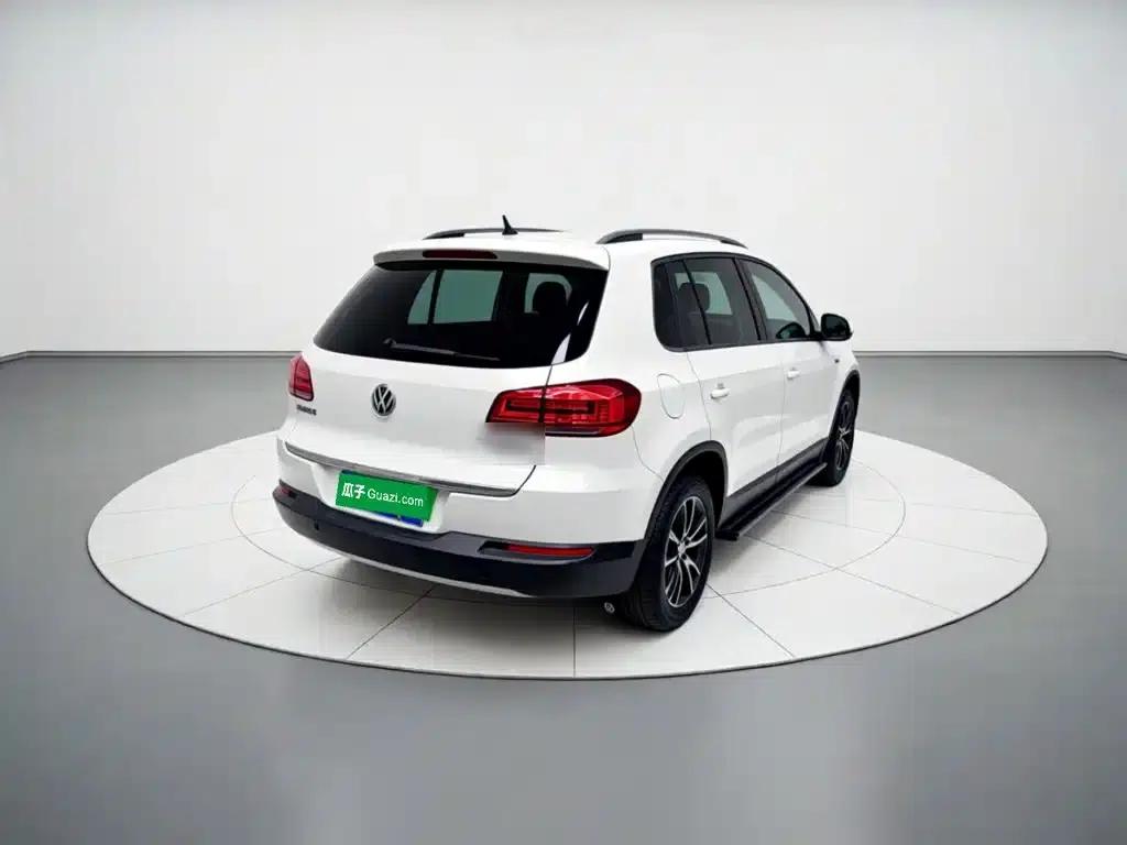 Tiguan 2015 1.8TSI Automatic 2WD Luxury — миниатюра 5