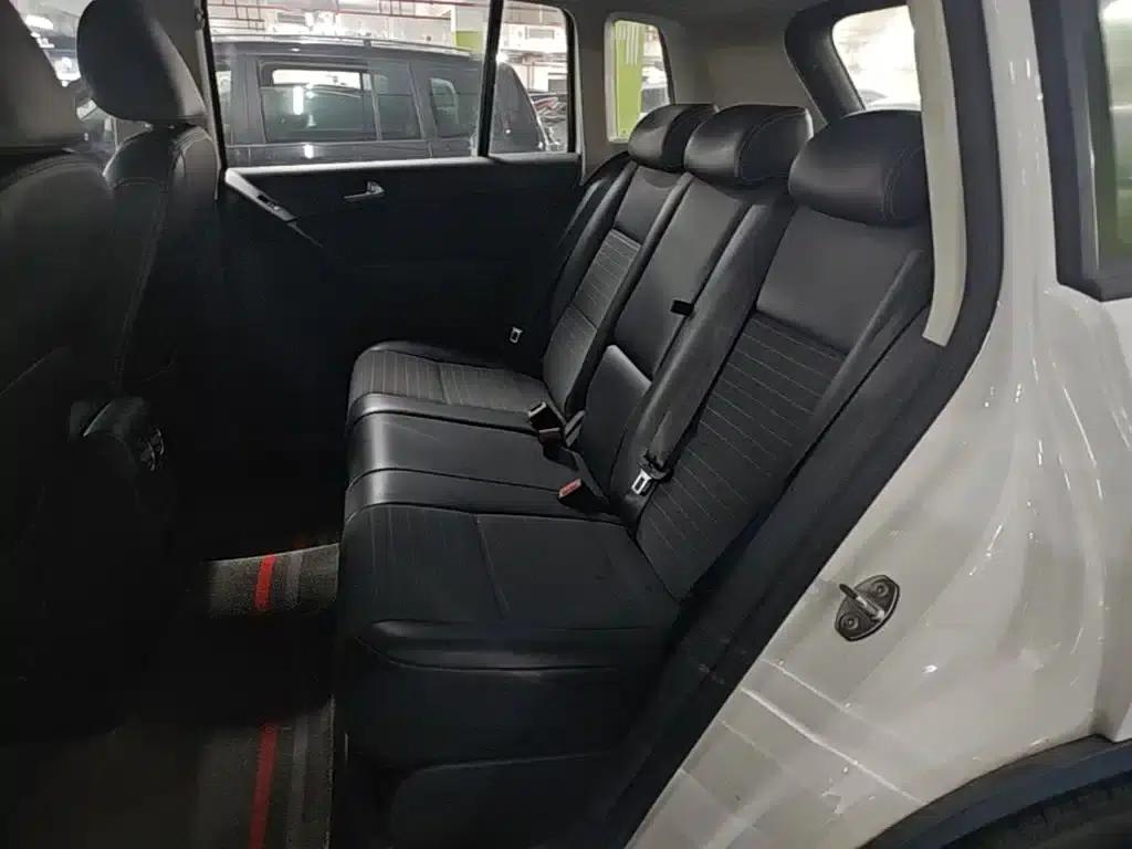Tiguan 2017 300TSI Automatic 2WD Silk Road Fashion Edition — миниатюра 17