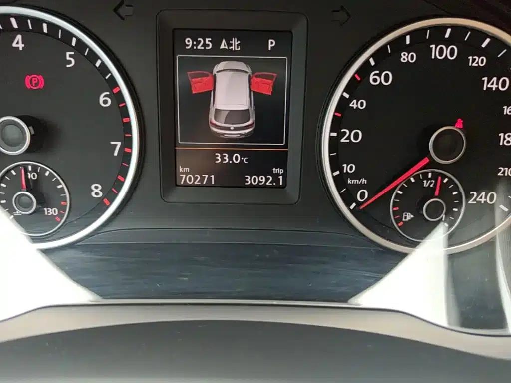 Tiguan 2016 300TSI Automatic 2WD Luxury Edition — миниатюра 19
