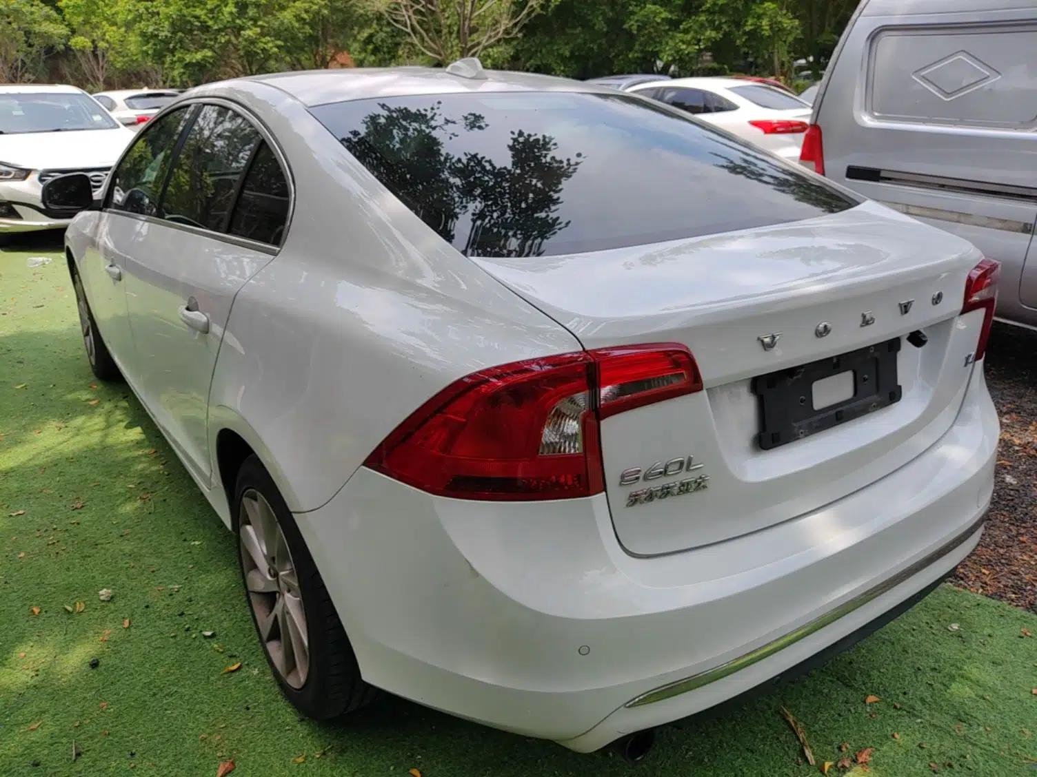 Volvo S60 2018 S60L T4 Zhiyuan Edition — миниатюра 13