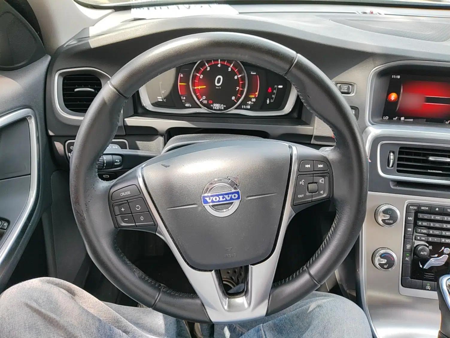 Volvo S60 2018 S60L T4 Zhiyuan Edition — миниатюра 18