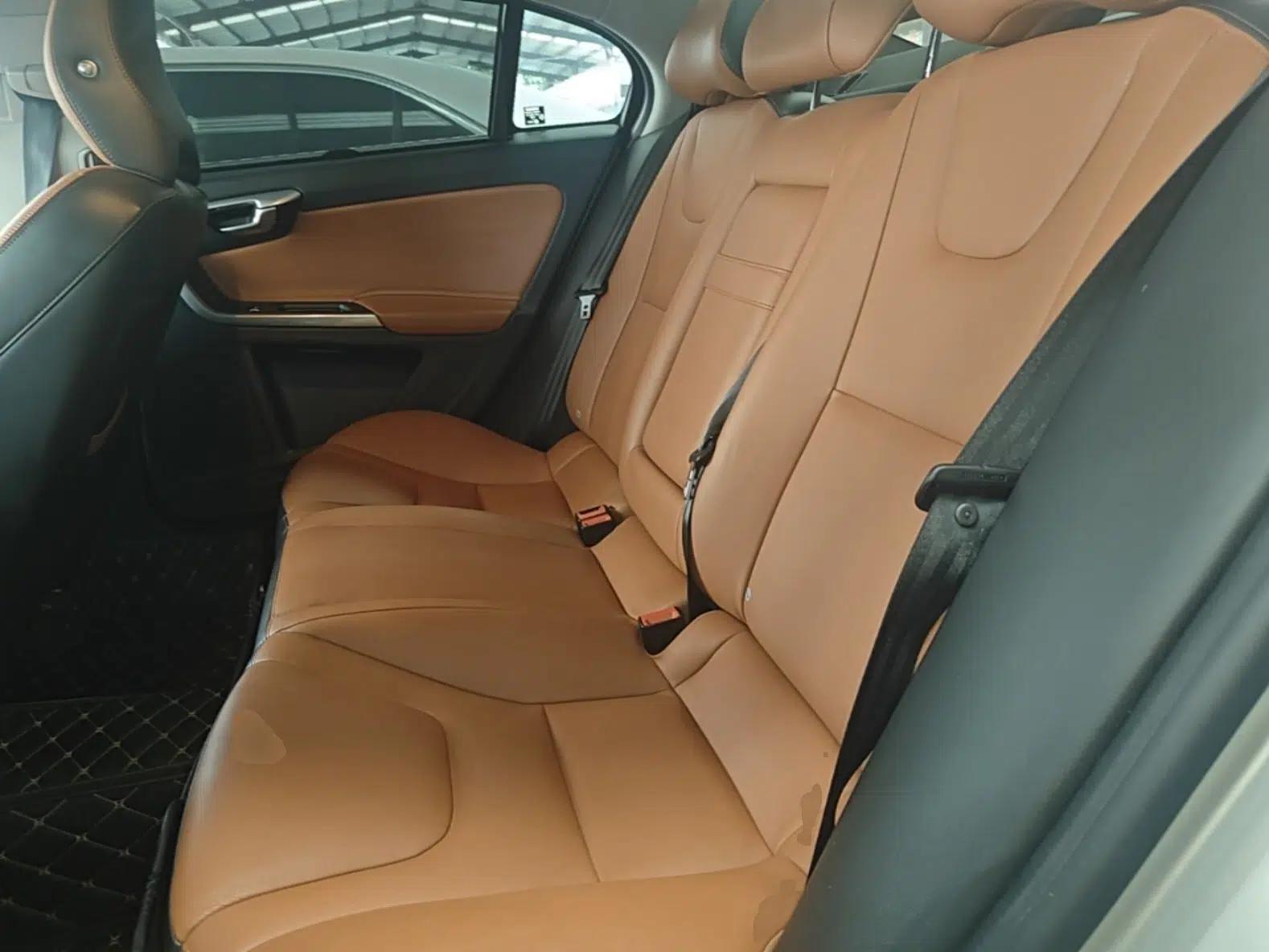 Volvo S60 2019 S60L Facelift T5 Smart Luxury Elite Edition — миниатюра 20