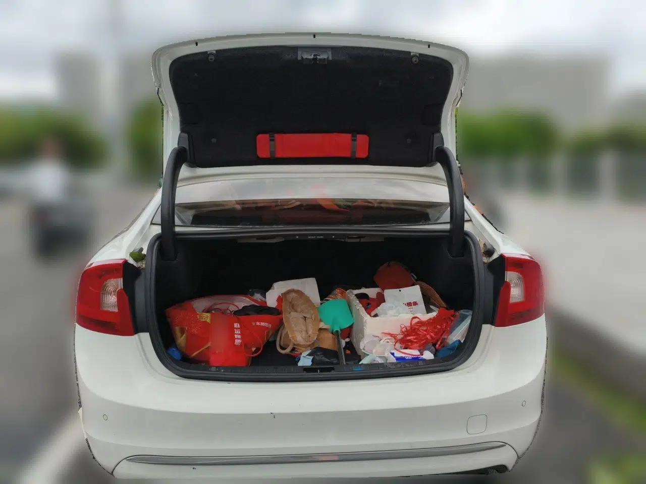 Volvo S60 2016 S60L T4 Zhiyuan Edition — миниатюра 19
