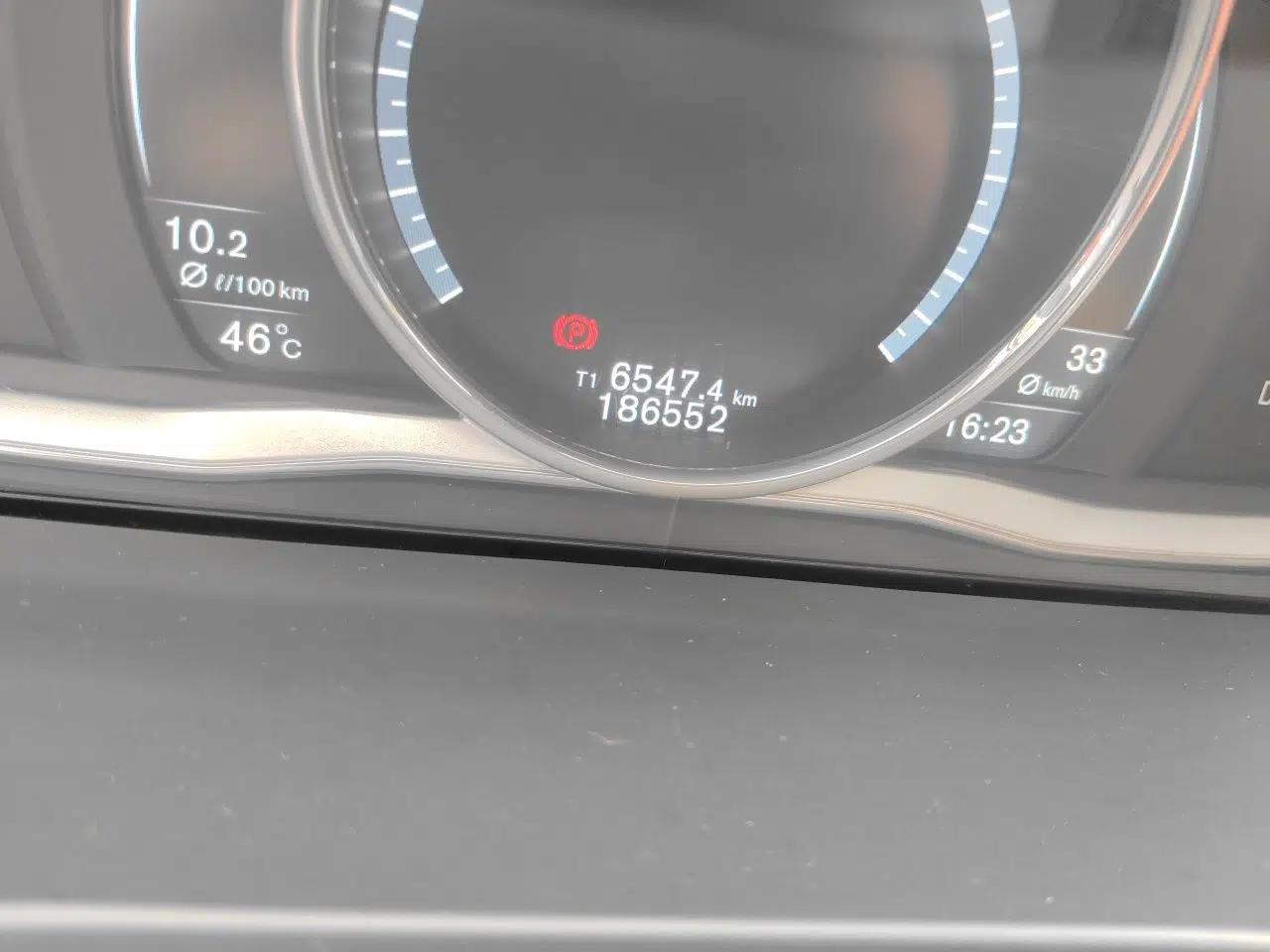 Volvo S60 2015 S60L T5 Intelligent Drive Edition — миниатюра 12