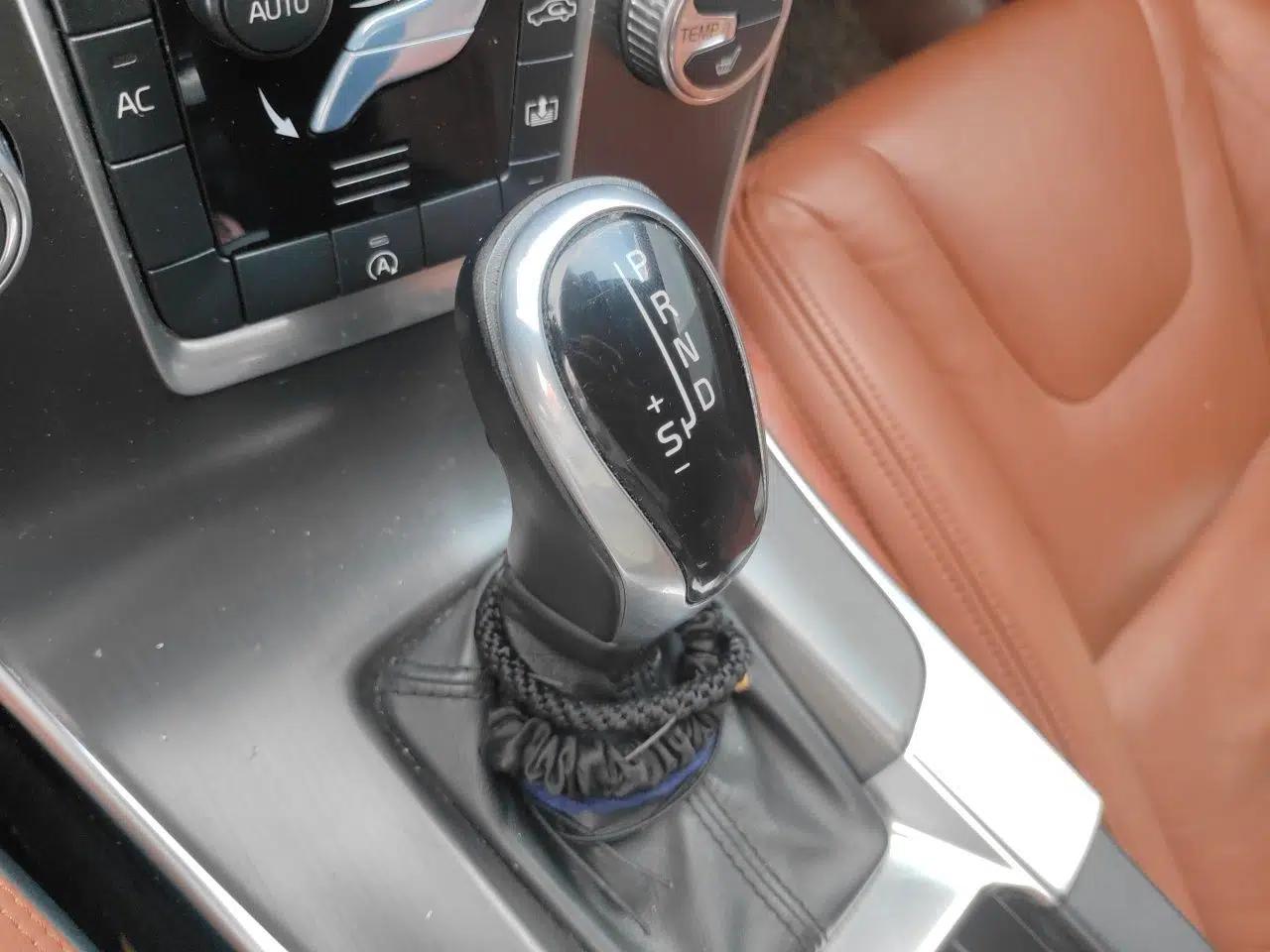 Volvo S60 2015 S60L T5 Intelligent Drive Edition — миниатюра 14
